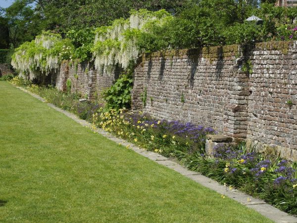 Rock Wall Installation in Reading